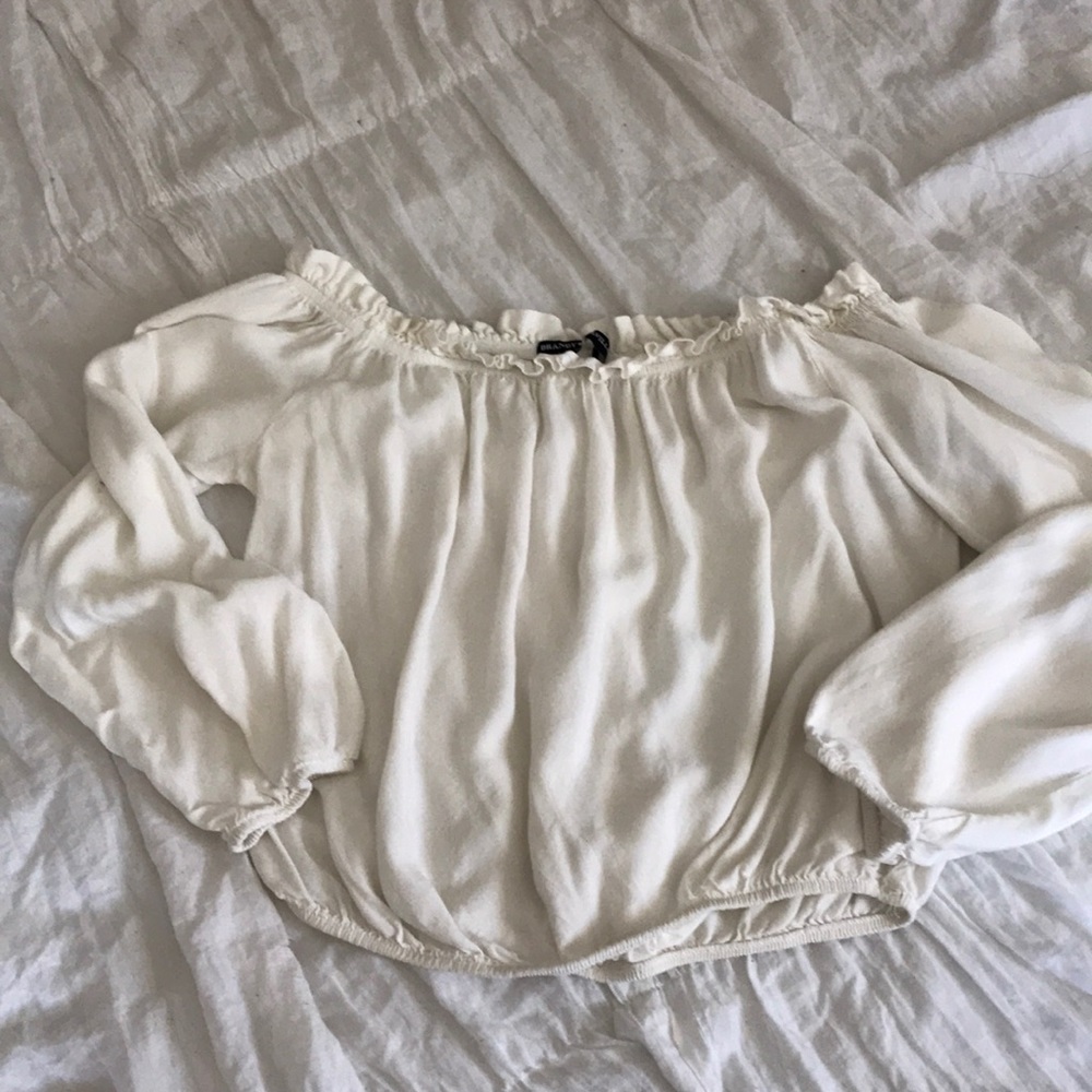 Brandy Melville off the shoulder top